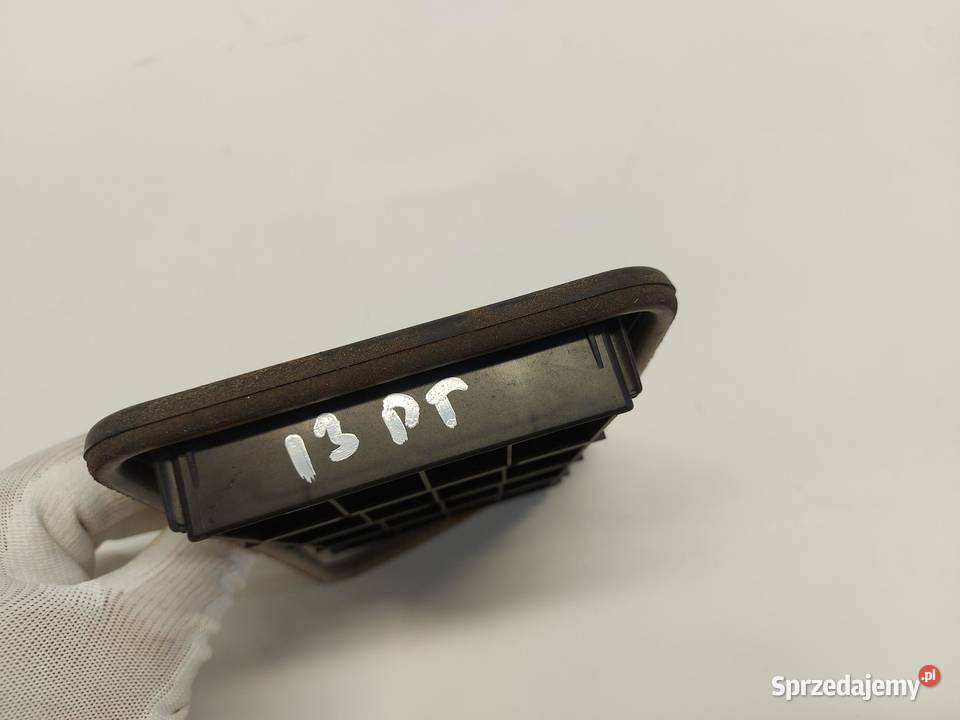 BMW i3 i01 REX Kratka wentylacyjna tył prawa