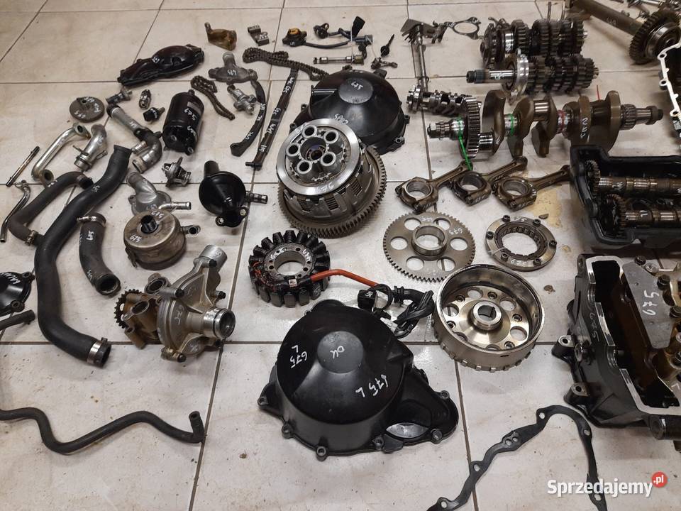Triumph Daytona 675 silnik części głowica wał Silniki i osprzęt Jelenia Góra sprzedam
