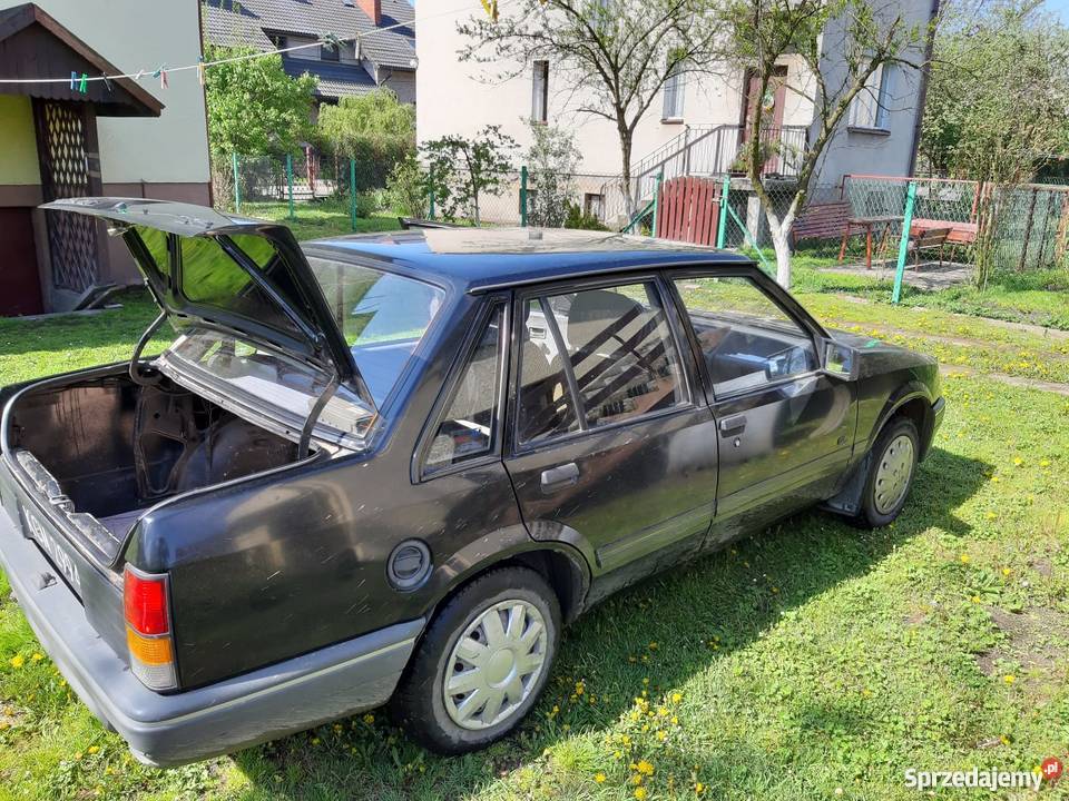 Opel Corsa I Sedan UNIKAT Sedan / Limuzyna śląskie Piasek