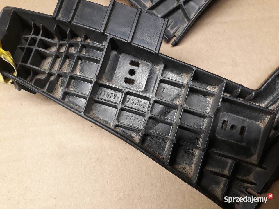 SUZUKI SX4 ŚLIZG LEWY PRAWY TYŁ 7182179J00 Karoseria