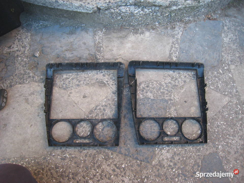 Ramka konsoli centralnej kokpitu Skoda Octavia I sprzedam