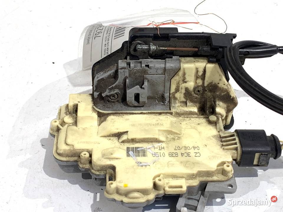 ZAMEK DRZWI LEWY TYŁ VW PASSAT B6 Hatchback