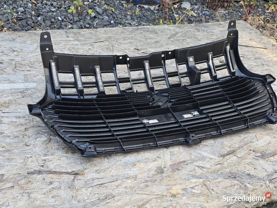Atrapa chłodnicy SUZUKI SWIFT grill Międzychód