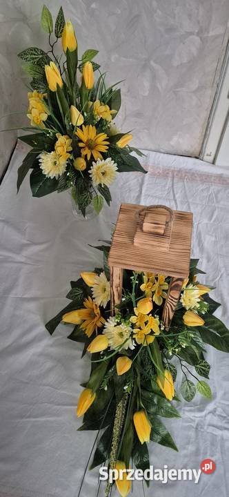 Stroik kompozycja na cmentarz w lampionie Kompozycje kwiatowe Pleszew