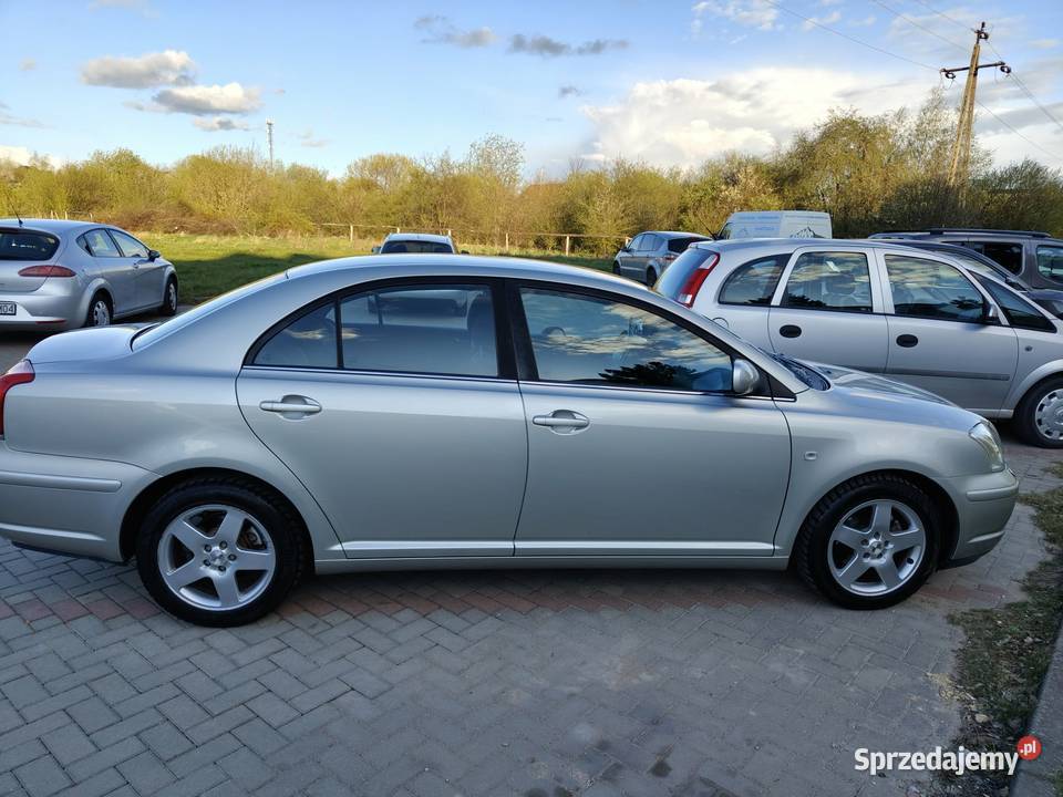 Toyota Avensis 125000km Dąbrowa Białostocka