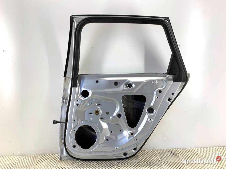DRZWI PRAWY TYŁ AUDI A4 B8 Kombi 0715 Eissilber podkarpackie