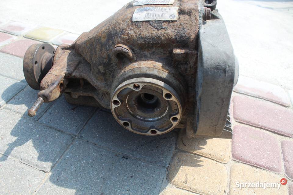 DYFERENCJAŁ DYFER TYL BMW E61 30D 256 7542512 osobowe