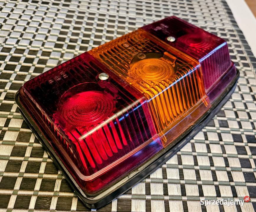 Lampa tylna lewa Fso Warszawa Nysa prl ładna 1 osobowe warmińsko-mazurskie Elbląg