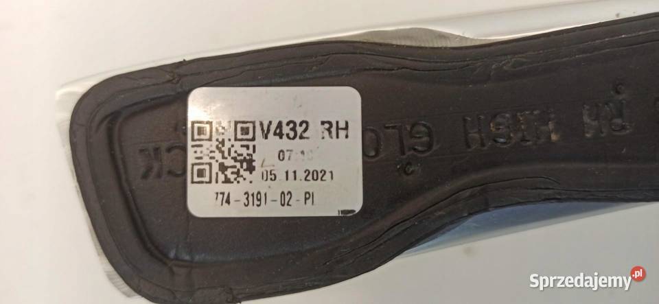 VOLVO V60 CC RELINGI DACHOWE KOMPLET 31448859