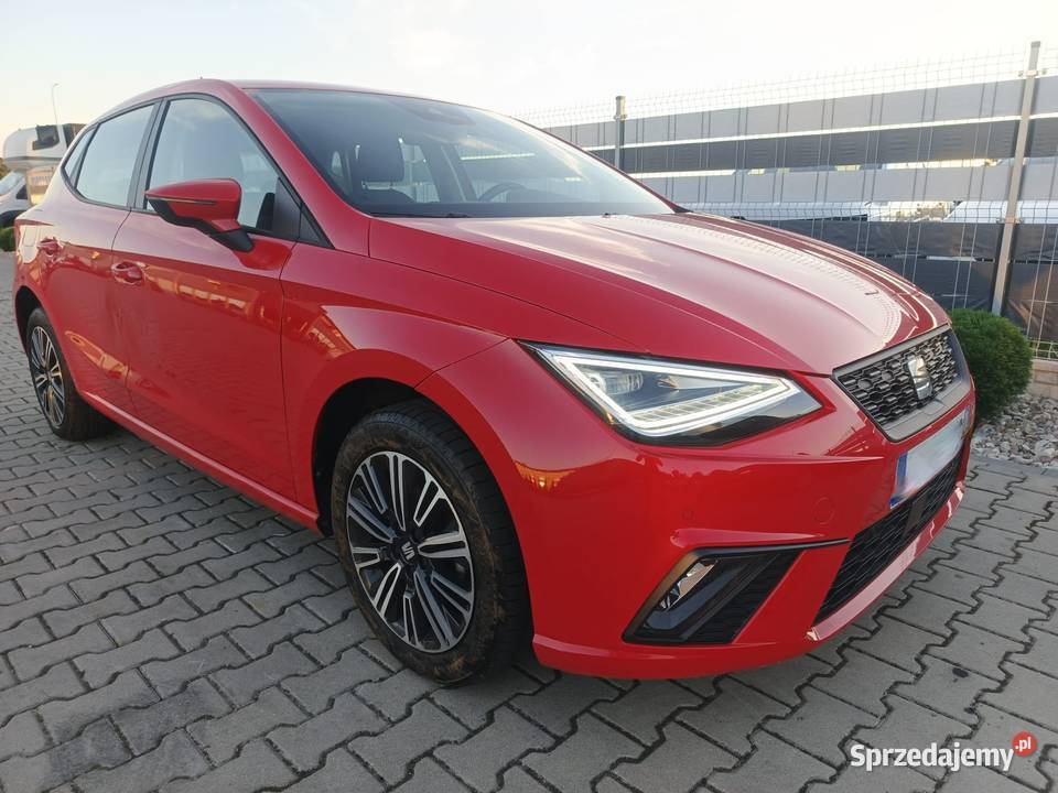 Seat Ibiza uszkodzony full LED Kawęczyn sprzedam