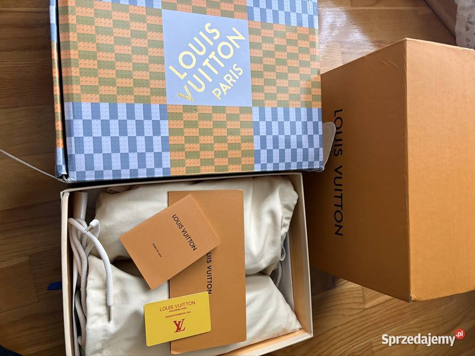 Buty Louis Vuitton inna Marki