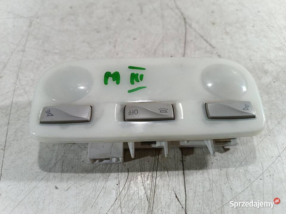 LAMPKA PODSUFITKI RENAULT MEGANE III 264300008R Oświetlenie kabiny