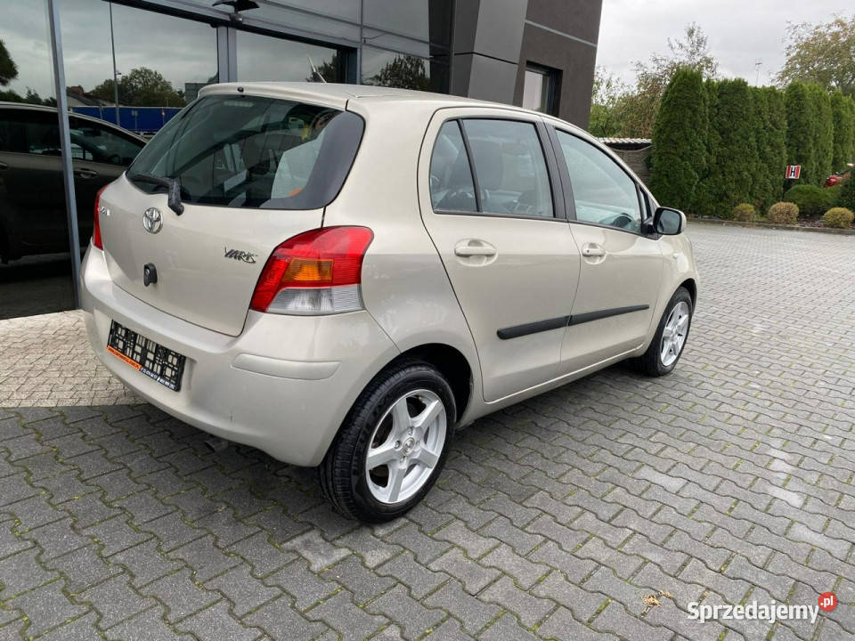 Toyota Yaris AUTOMAT klimatyzacja benzynka 4/5 Żory