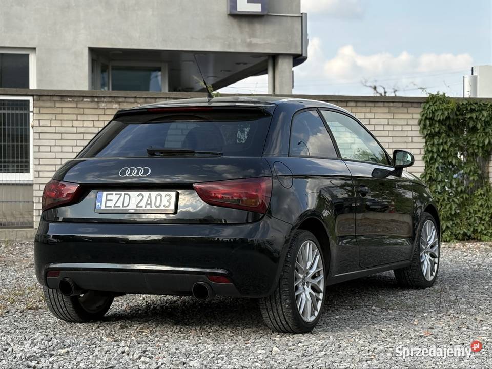 Audi A1 2011 12 Benzyna 86 koni Manual 156000 kupiony w polskim salonie A1 Warszawa