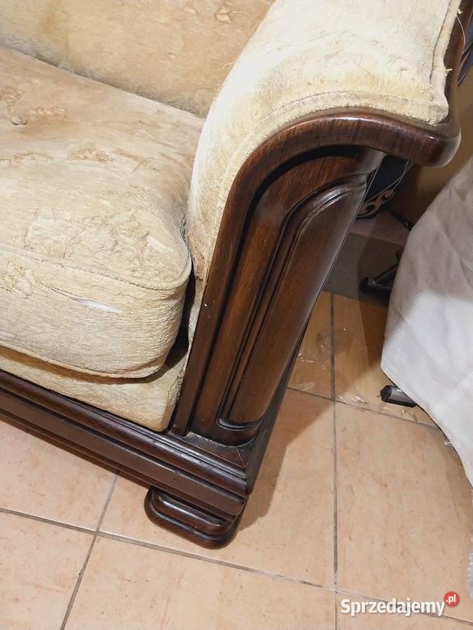 fotel na drewnianej ramie Grójec