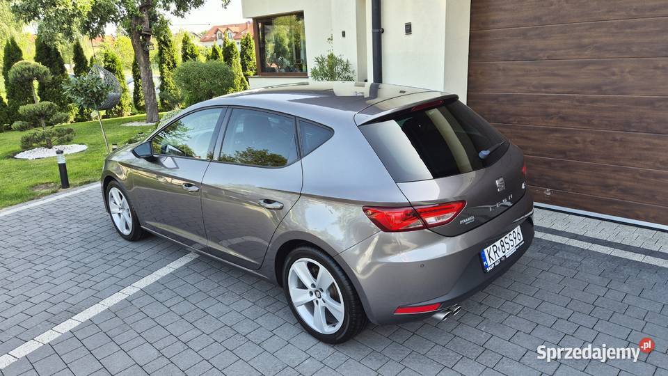 SEAT LEON FR Piękny 14 Turbo 140 full led SALON 140KM Niepołomice