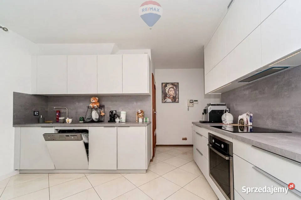 DUŻY ZADBANY DOM W CZECHOWICACHDZIEDZICACH Liczba pokoi 8 Czechowice-Dziedzice