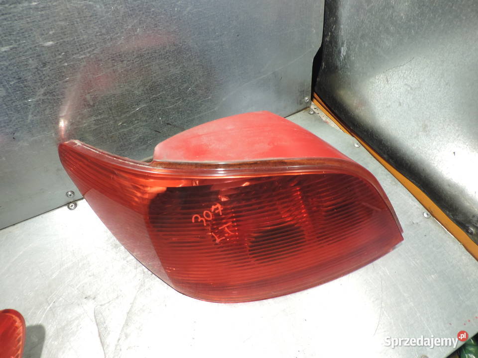 PEUGEOT 307 HB LAMPA LEWY TYŁ małopolskie Nowy Sącz