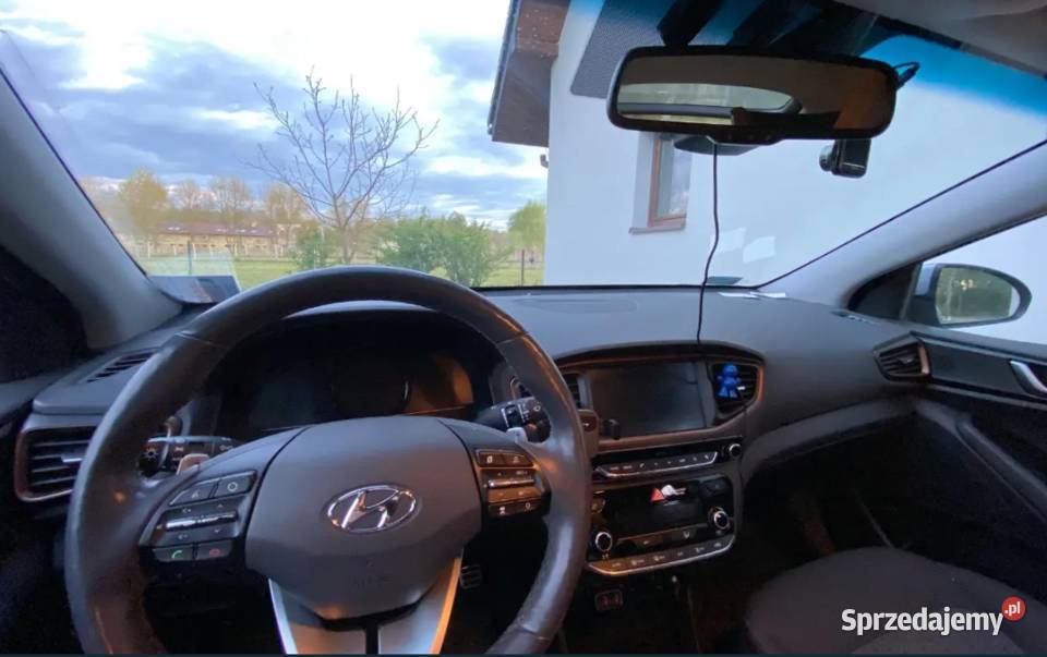 Hyundai Ioniq 28 kWh Rok produkcji 2017 Kraków sprzedam