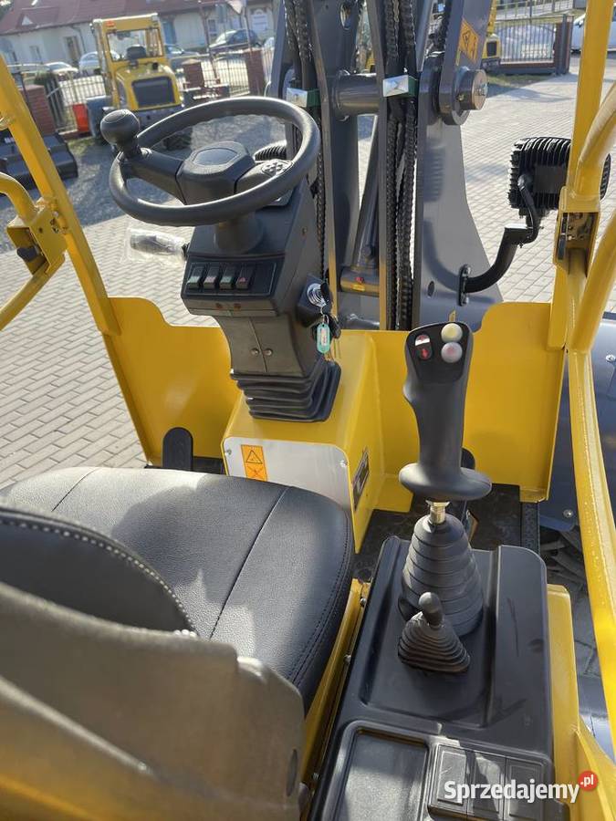Ładowarka przegubowa EUROTRAC W12S Silnik KUBOTA Hodowla zwierząt kujawsko-pomorskie Tuchola