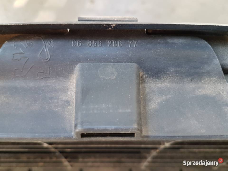 PEUGEOT 3008 I 2011 ATRAPA ZDERZAKA GRILL CHROM Turkowice