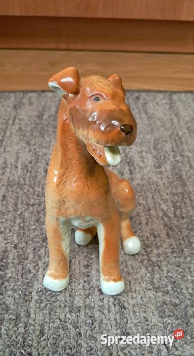Figurka Porcelana Pies Terier Łomonosow USSR Suwałki