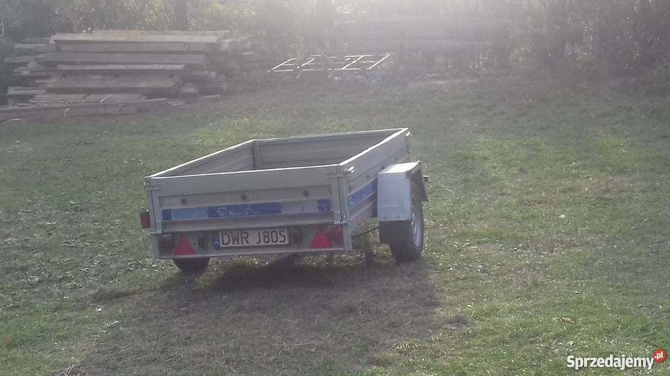 przyczepka samochodowa niewiadów towarowe świętokrzyskie Huta Nowa