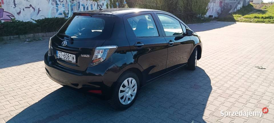 Toyota yaris kamera cofania ekran dotykowy
