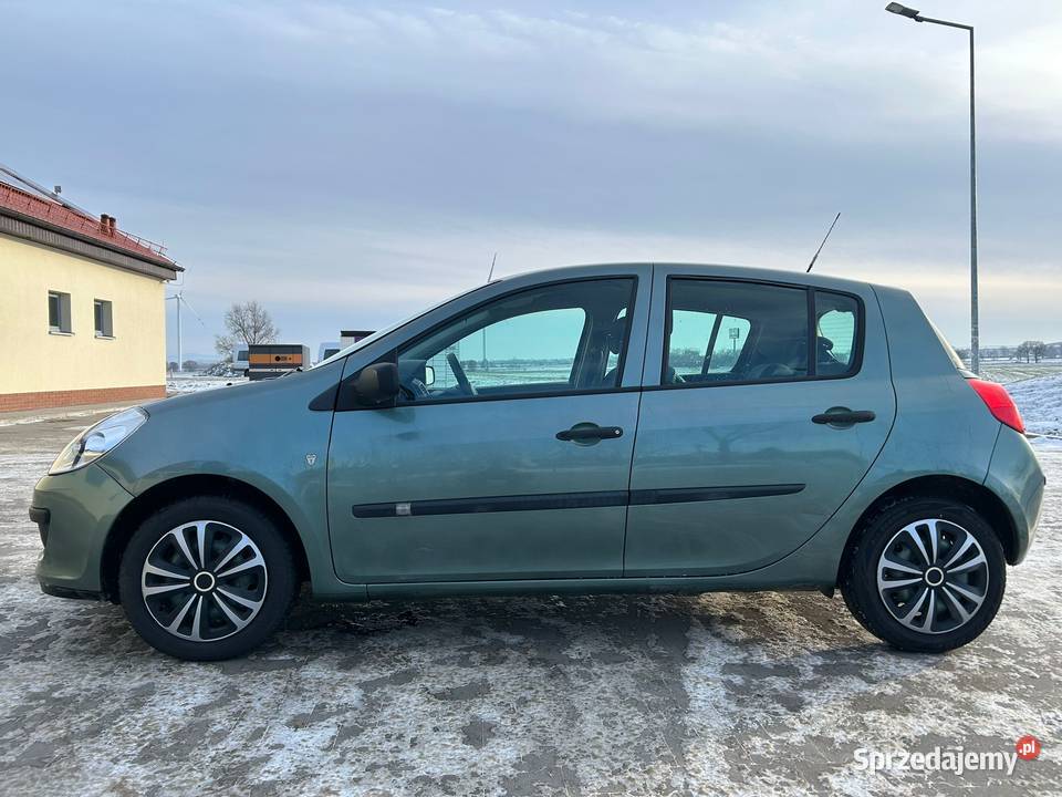 Renault Clio Renault Clio III 12 75 niski Clio Strzegom