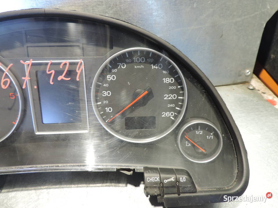 LICZNIK AUDI A4 B6 19 TDI 8E0920900G Motoryzacja małopolskie Nowy Sącz