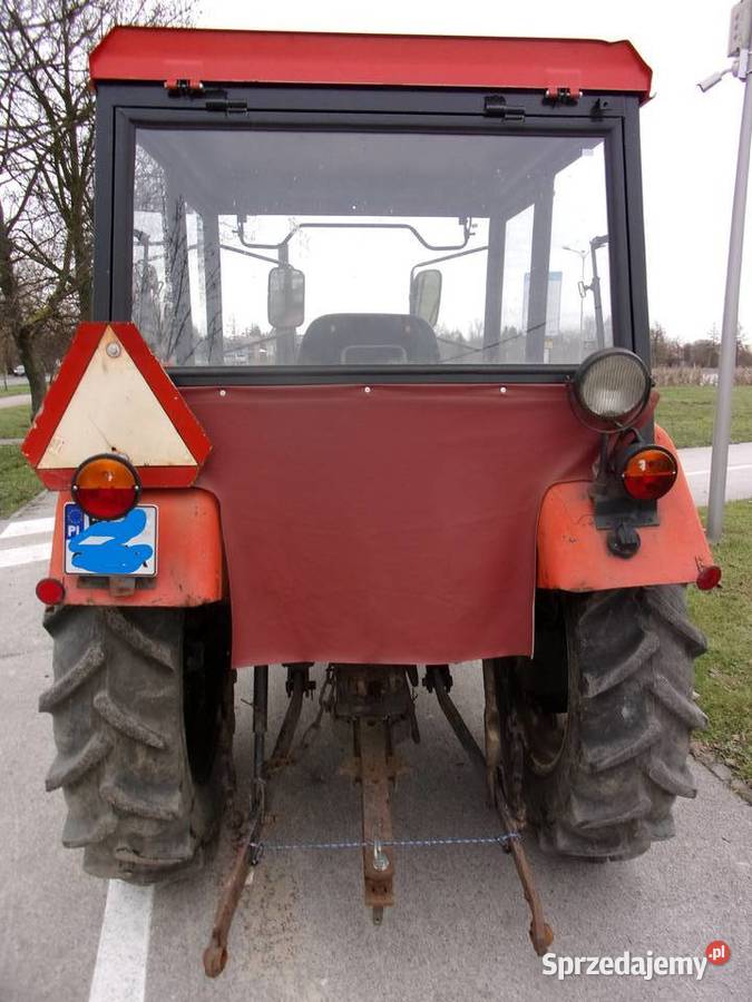 Ciągnik rolniczy URSUS C330M z zamontowanym