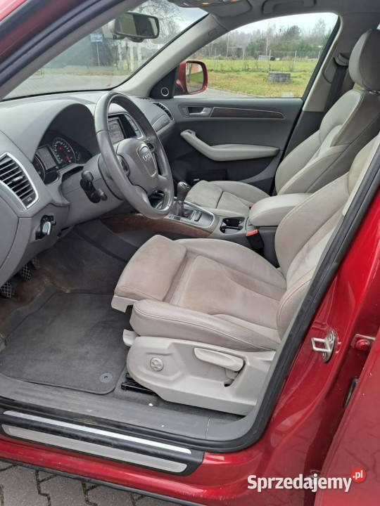 Audi Q5 udokumentowany przebieg serwisowana isofix Zwoleń