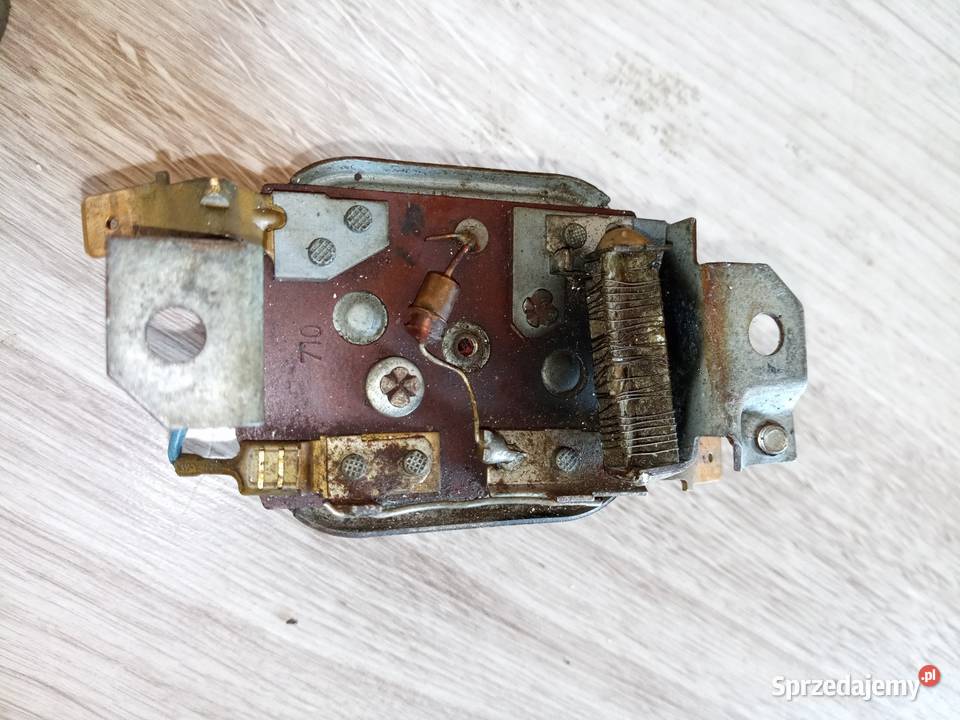 Volkswagen Garbus regulator napięcia Stalowa Wola