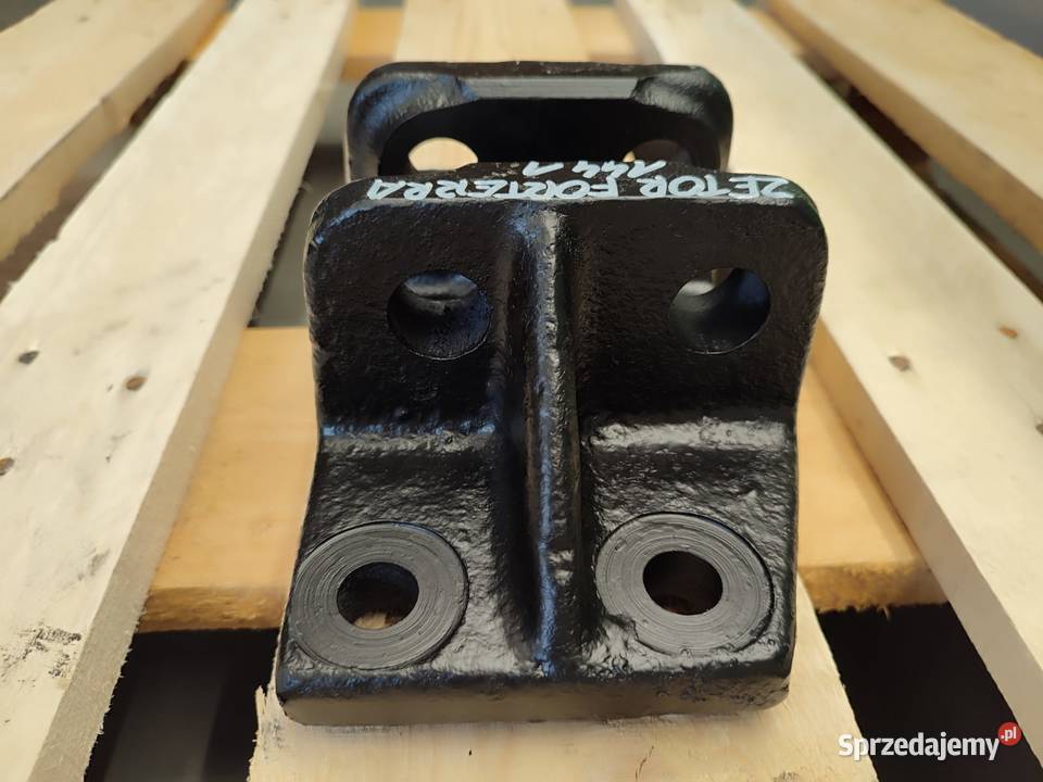 Zaczep Konsola 10450046 Zetor Forterra 11441