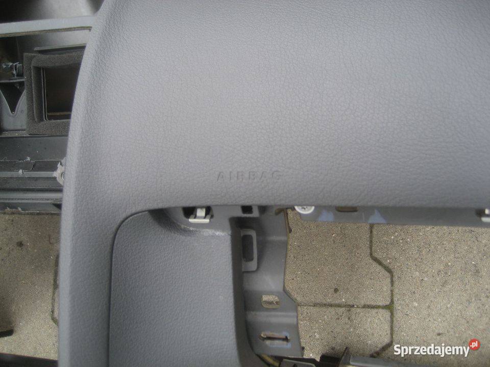 vw touran 0309r deska rozdzielcza konsola osobowe Rakoniewice