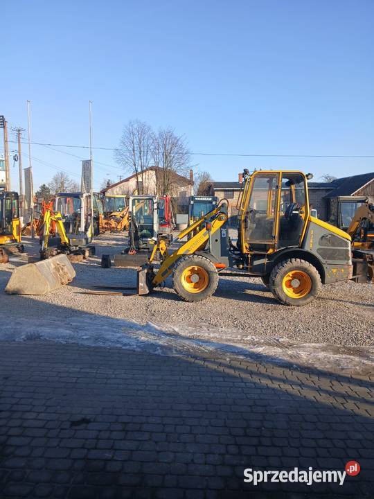 Venieri Ładowarka Venieri kołowa 2003 widły VAT marża Złoczew