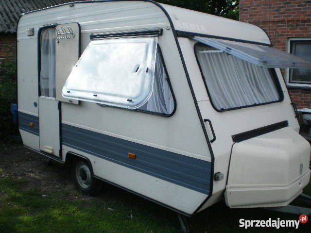 Fajna przyczepa kempingowa z panelem i Strzałki sprzedam