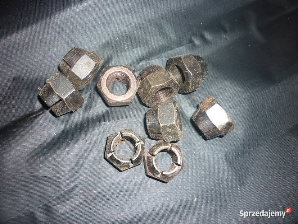 Nakrętka koronowa 70030352 Dębica