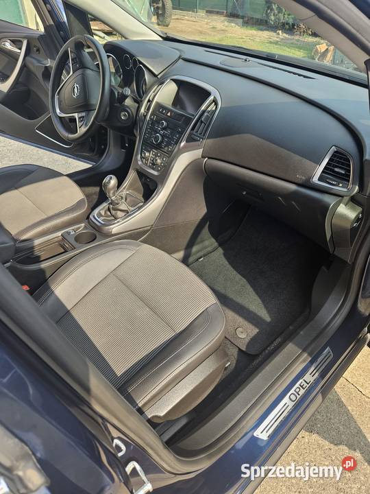Opel Astra J 16 Turbo 180 Mielec