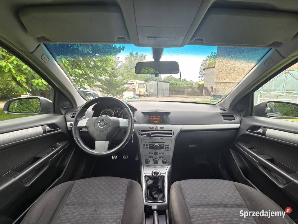 Opel Astra H 18 BLPG 2004 manualna