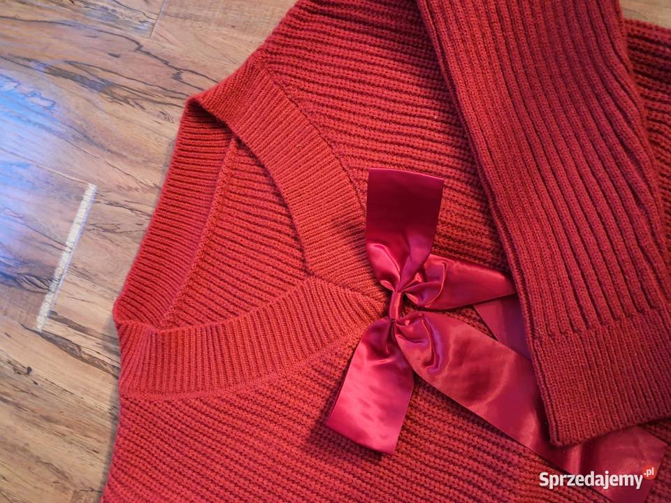 nowy czerwony sweter rozmiar S kokardę można Sandomierz