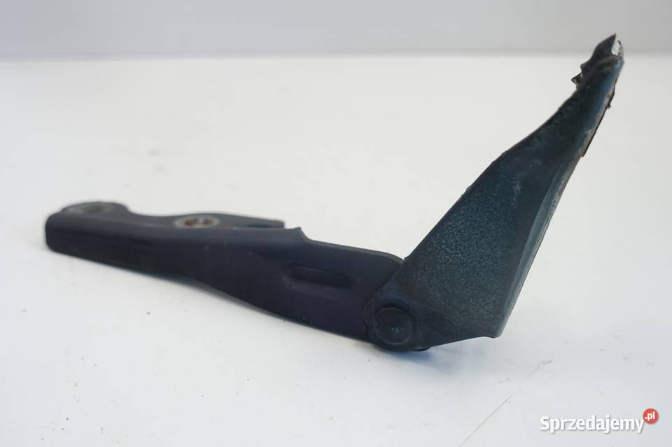 Toyota Supra III ZAWIAS PRZEDNIEJ MASKI prawy Rudka