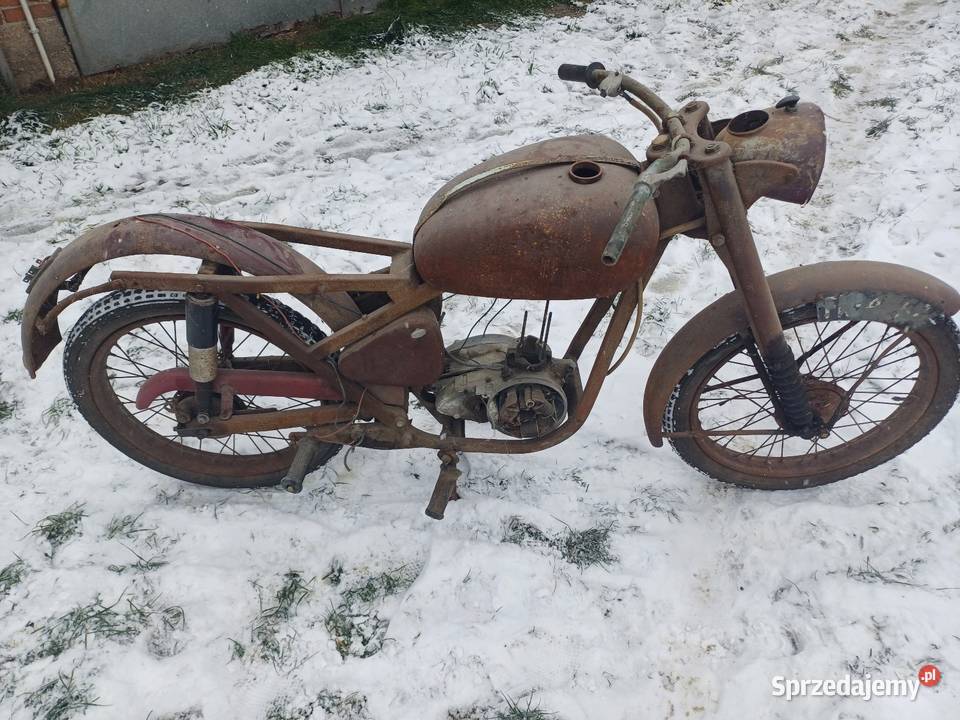 Zamienię motocykl wfm inny bardziej kompletny wiśniowy