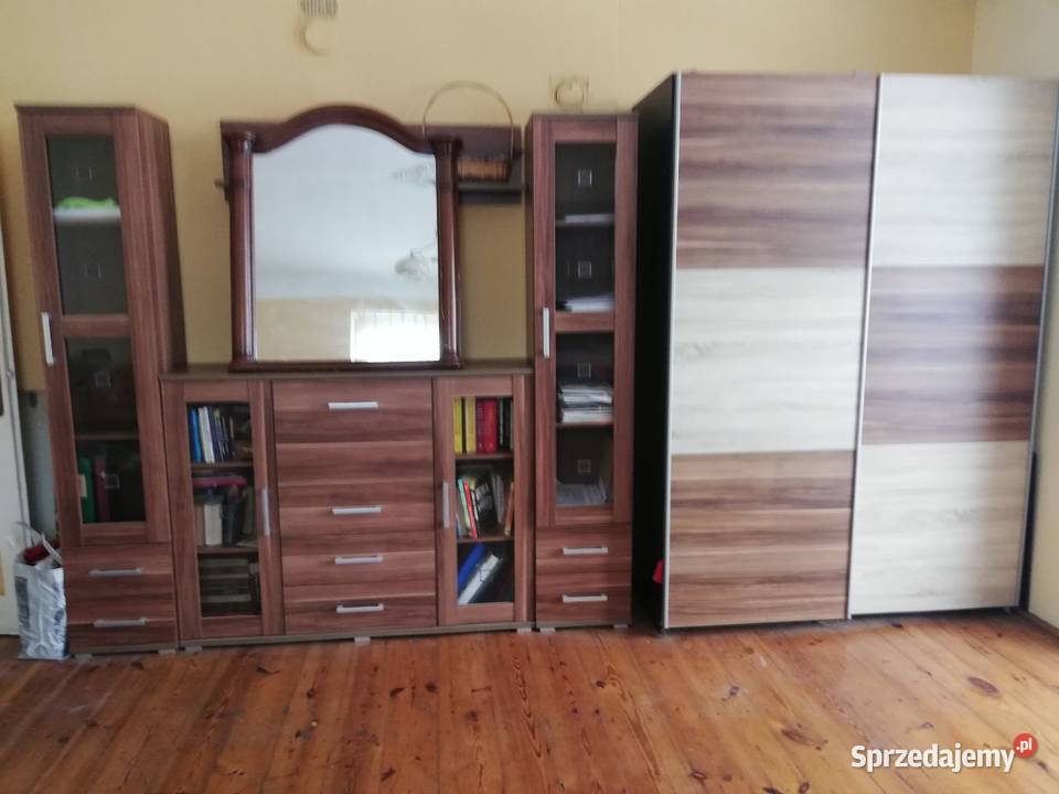 2 pokoje w kamienicy w Wołominie strych