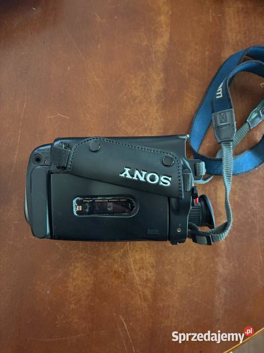 Syndyk sprzeda Kamerę Sony CCDTR3000