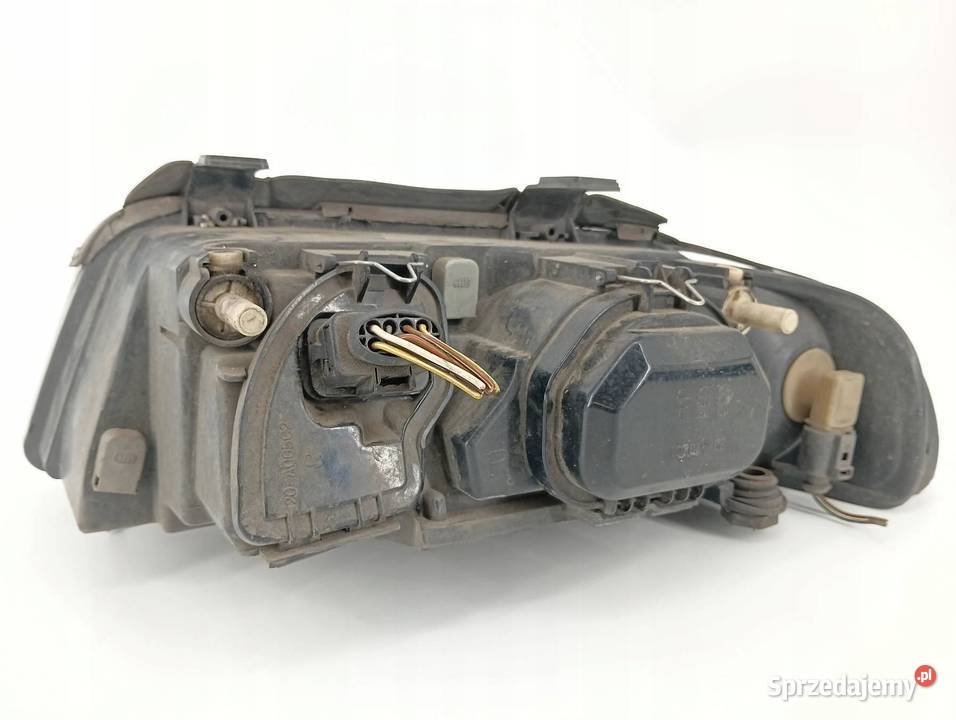 LAMPA PRZÓD PRAWA LIFT EU Audi A4 I 19942001 B5