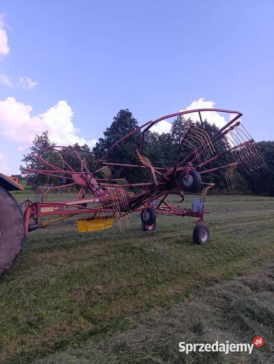 Zgrabiarka dwukaruzelowa niemeyer 820v