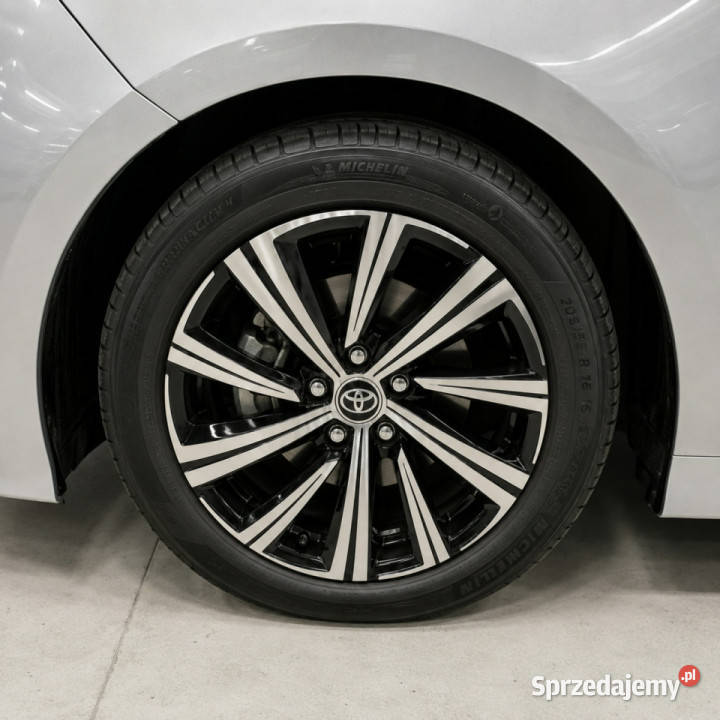 Toyota Corolla Executive Salon Polska kurtyny powietrzne Białystok