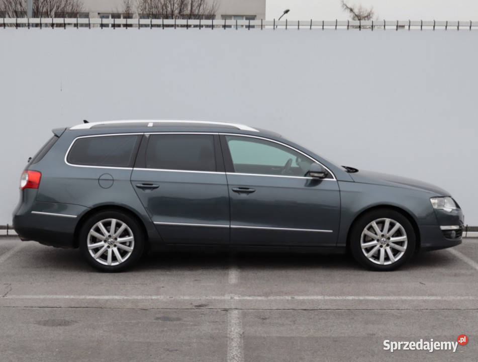 VW Passat 32 FSI elektrycznie ustawiane fotele