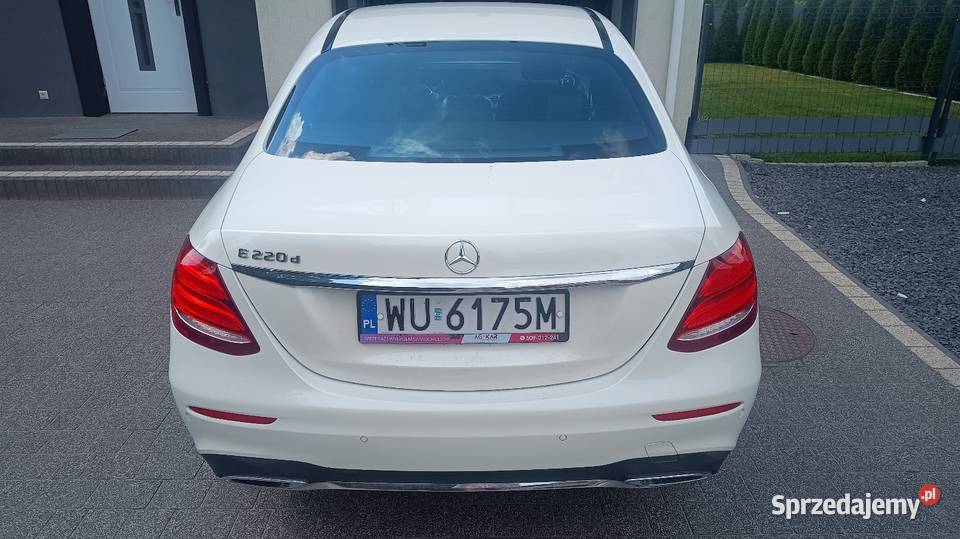 Mercedes e220 pełny VAT Michałów
